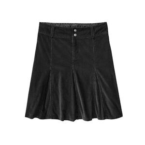Athleta Whenever Women’s 
Black Corduroy Fit Flare A Line Skirt, sz 4
